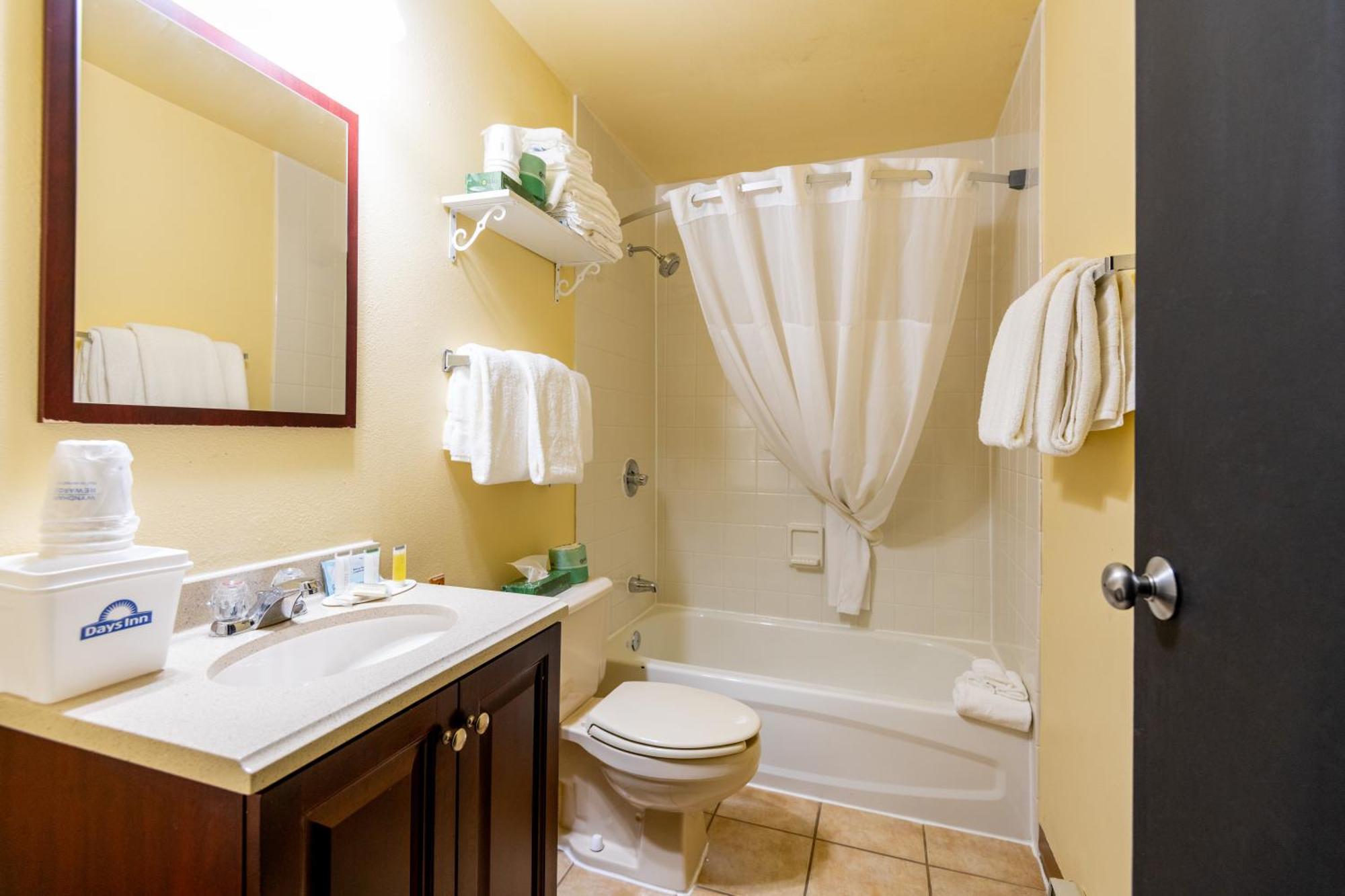 Days Inn By Wyndham Coeur D'Alene Esterno foto